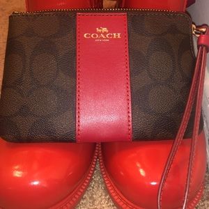 COACH 100% Leather Wristlet
